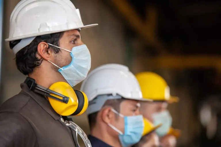 The Role of High-Visibility Garments in Jobsite Safety